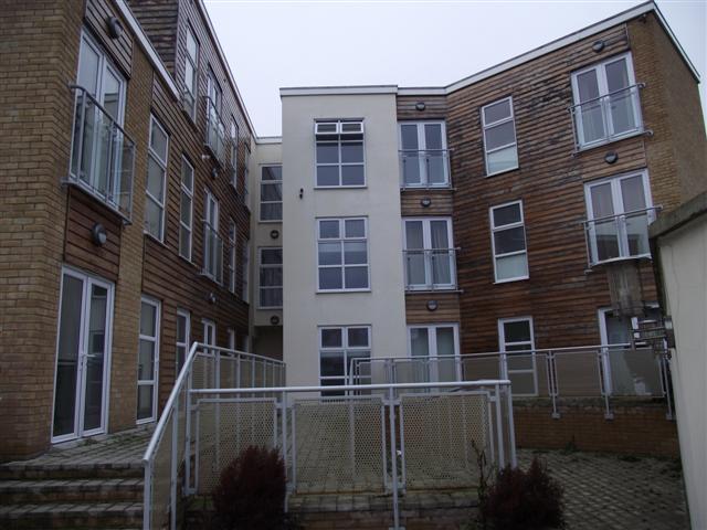 Pultney Road, South Woodford, London, London, E18 1ps